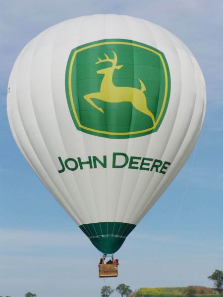 Ballonhuelle-John-Deere-Ballon-Ballonfahren-Niederoesterreich-Wieselburg